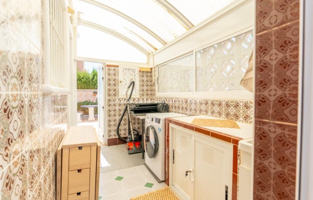 Herverkoop - Villa - Torrevieja - Los Balcones