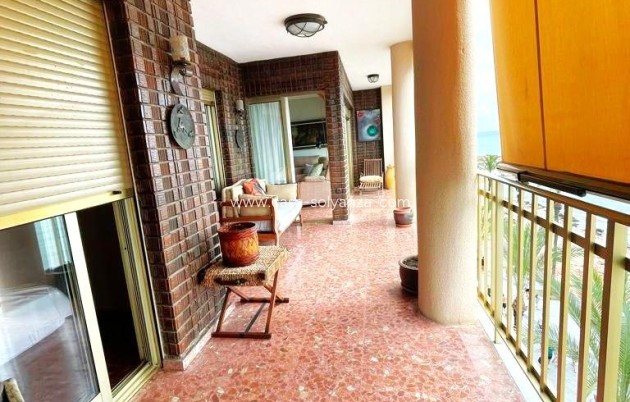 Resale - Apartment / flat - Torrevieja - Estacion Autobuses