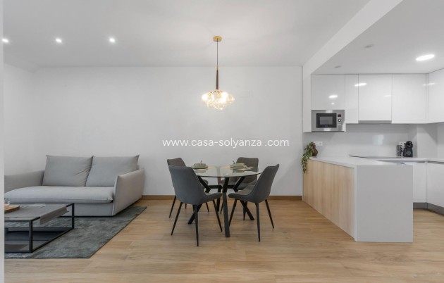 Resale - Apartment / flat - Torrevieja - Los Balcones