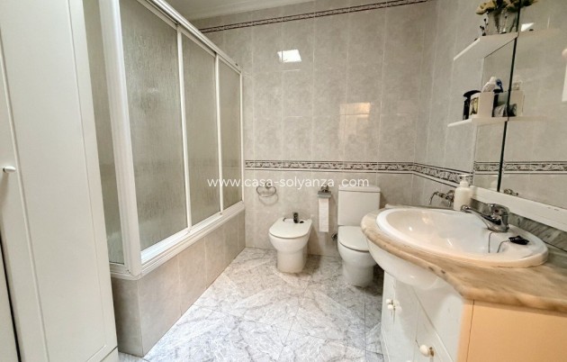Resale - Apartment / flat - Torrevieja - Costa Blanca