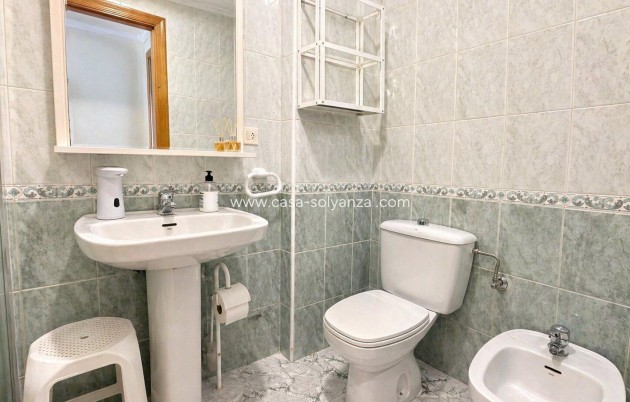 Herverkoop - Appartement / flat - Torrevieja - Habaneras