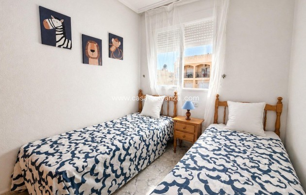Herverkoop - Appartement / flat - Torrevieja - Habaneras