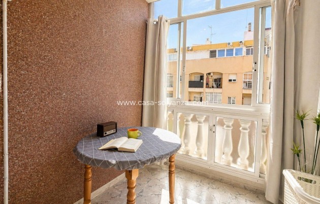Herverkoop - Appartement / flat - Torrevieja - Habaneras