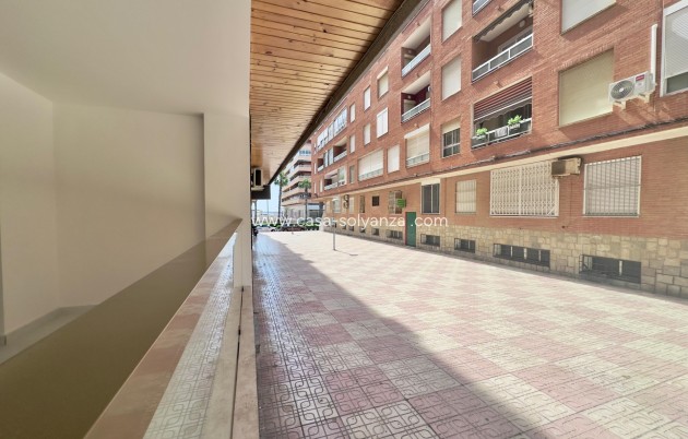Herverkoop - Appartement / flat - Torrevieja - Acequion