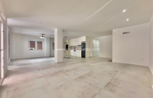 Herverkoop - Appartement / flat - Torrevieja - Acequion