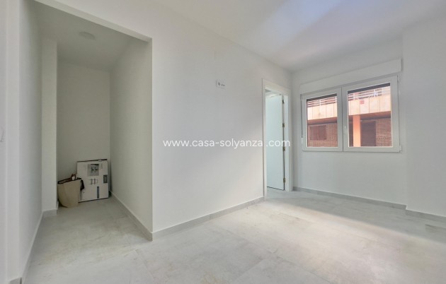 Herverkoop - Appartement / flat - Torrevieja - Acequion