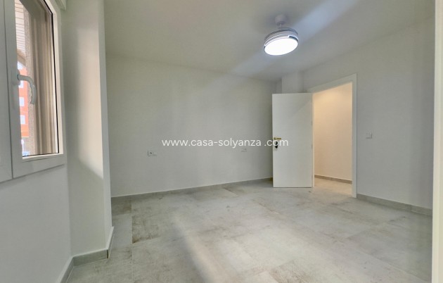 Herverkoop - Appartement / flat - Torrevieja - Acequion