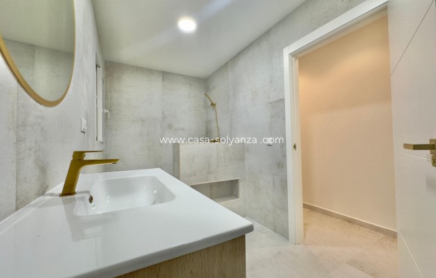 Herverkoop - Appartement / flat - Torrevieja - Acequion