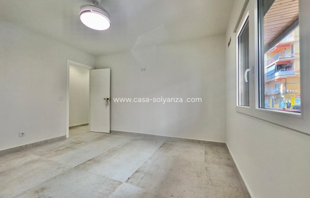 Herverkoop - Appartement / flat - Torrevieja - Acequion