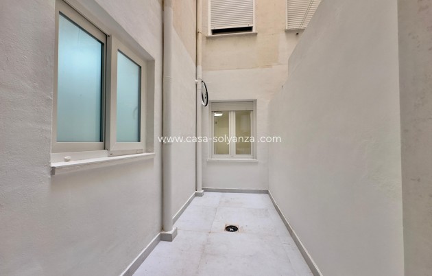 Herverkoop - Appartement / flat - Torrevieja - Acequion