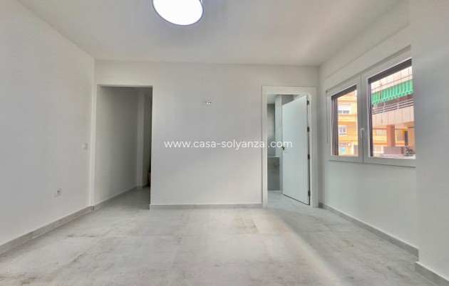 Herverkoop - Appartement / flat - Torrevieja - Acequion