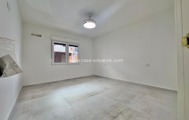 Herverkoop - Appartement / flat - Torrevieja - Acequion