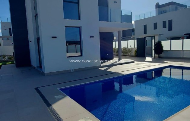 Reventa - Villa - Torrevieja - Los Balcones