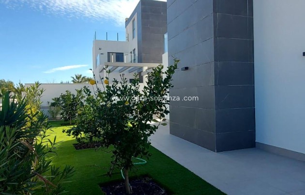 Resale - Villa - Torrevieja - Los Balcones