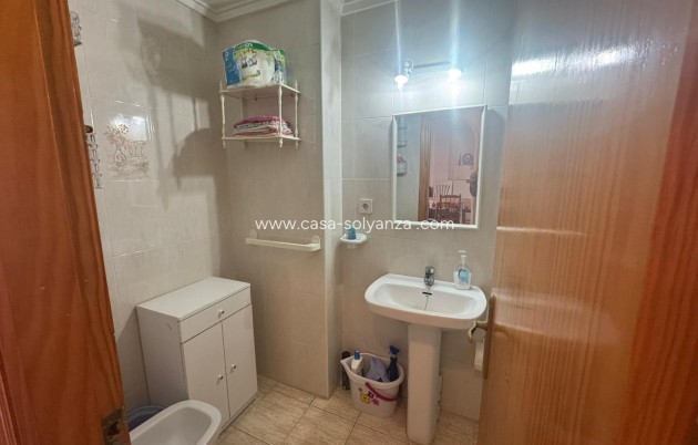 Resale - Apartment / flat - Torrevieja - Acequion