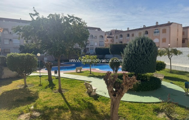 Resale - Apartment / flat - Torrevieja - Acequion