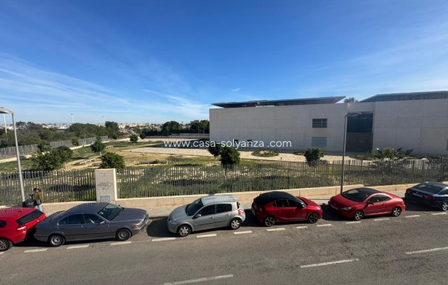 Resale - Apartment / flat - Torrevieja - Acequion
