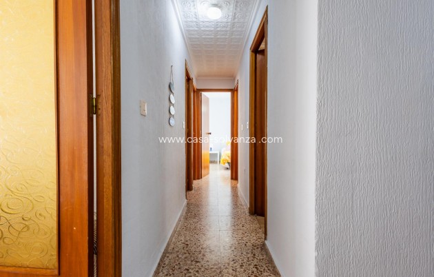 Herverkoop - Appartement / flat - Torrevieja - Playa De Los Naufragos