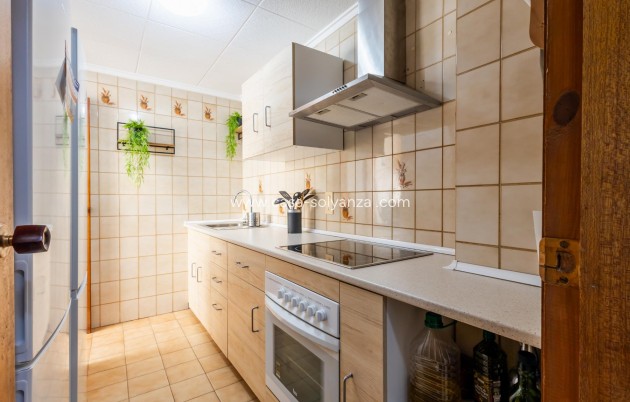 Herverkoop - Appartement / flat - Torrevieja - Playa De Los Naufragos