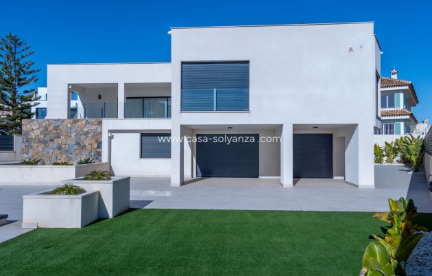 Resale - Villa - Torrevieja - La Valeta