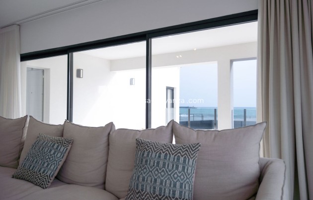 Resale - Villa - Torrevieja - La Valeta