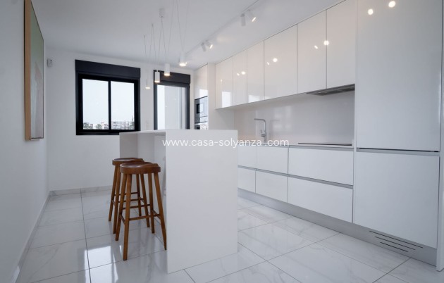 Resale - Villa - Torrevieja - La Valeta