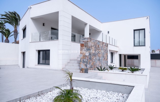 Resale - Villa - Torrevieja - La Valeta