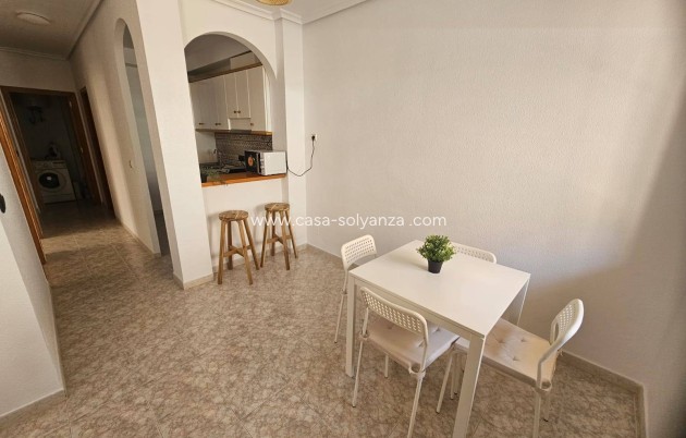 Herverkoop - Bungalow - Orihuela Costa - La Zenia