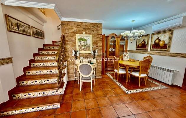 Resale - Villa - Orihuela Costa - La Zenia