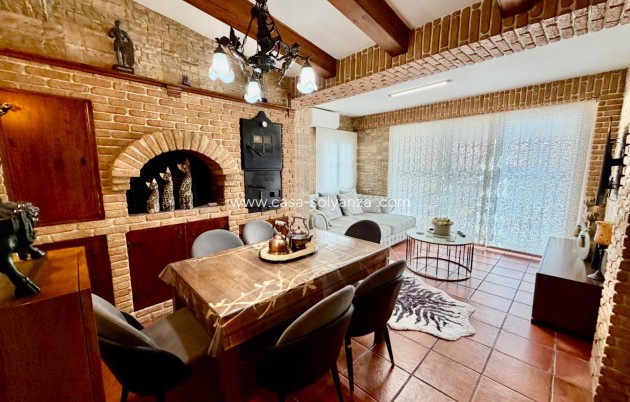 Resale - Villa - Orihuela Costa - La Zenia