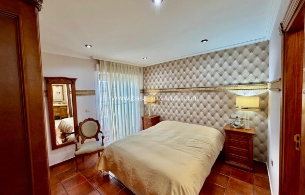 Resale - Villa - Orihuela Costa - La Zenia