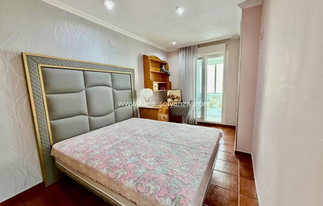 Resale - Villa - Orihuela Costa - La Zenia