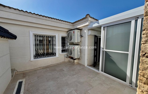 Resale - Villa - Orihuela Costa - La Zenia