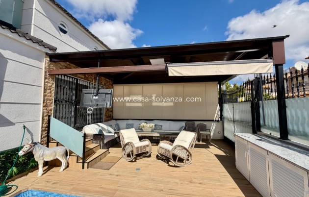 Resale - Villa - Orihuela Costa - La Zenia