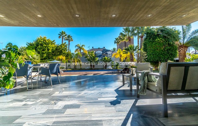 Wiederverkauf - Villa - Alicante - Campoamor