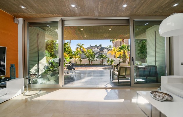 Wiederverkauf - Villa - Alicante - Campoamor