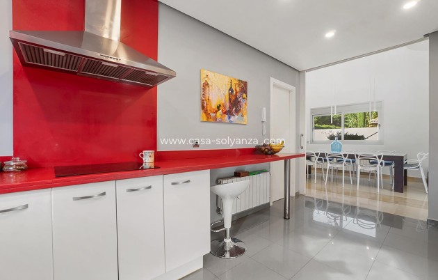 Wiederverkauf - Villa - Alicante - Campoamor