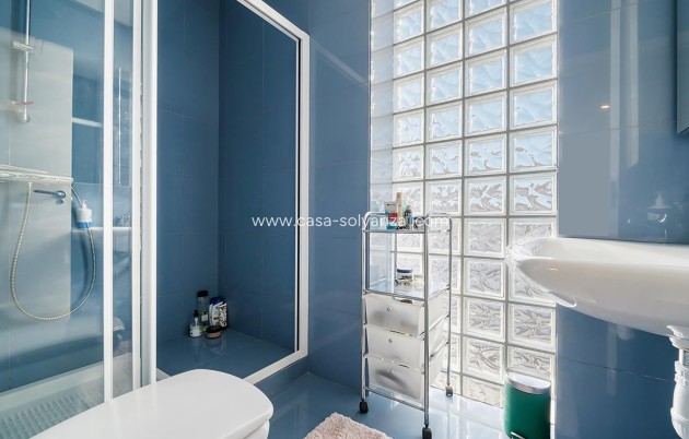 Wiederverkauf - Villa - Alicante - Campoamor