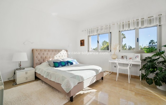 Wiederverkauf - Villa - Alicante - Campoamor