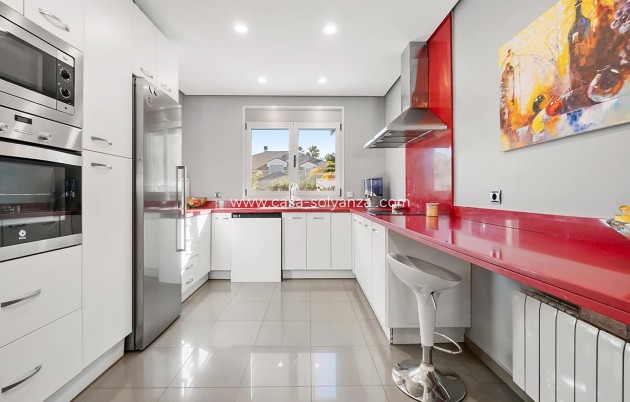 Wiederverkauf - Villa - Alicante - Campoamor