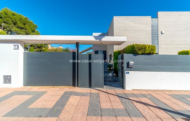 Wiederverkauf - Villa - Alicante - Campoamor