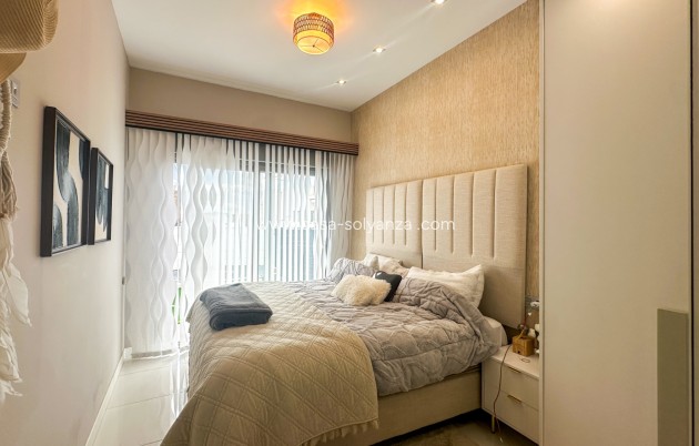 Herverkoop - Villa - Orihuela Costa - Costa Blanca