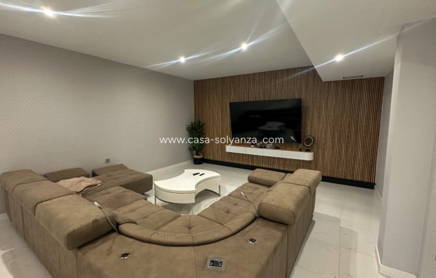 Herverkoop - Villa - Orihuela Costa - Costa Blanca