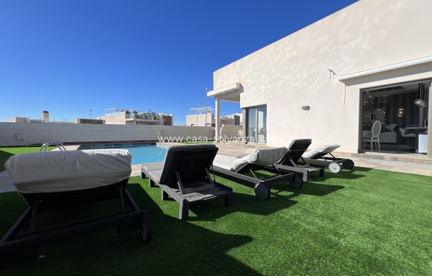 Herverkoop - Villa - Orihuela Costa - Costa Blanca