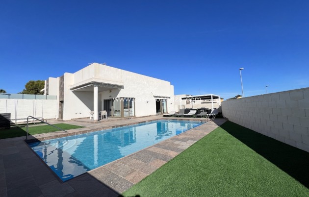 Herverkoop - Villa - Orihuela Costa - Costa Blanca