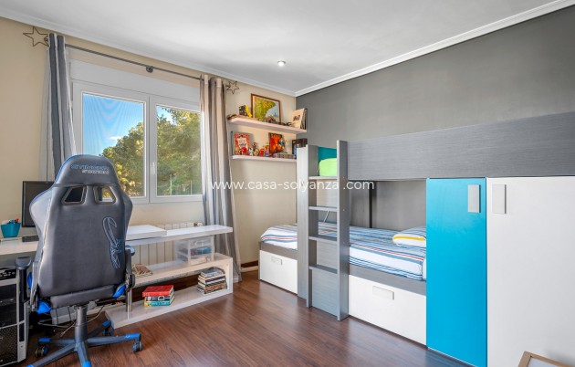 Wiederverkauf - Villa - Ciudad De Las Comunicaciones - Costa Blanca