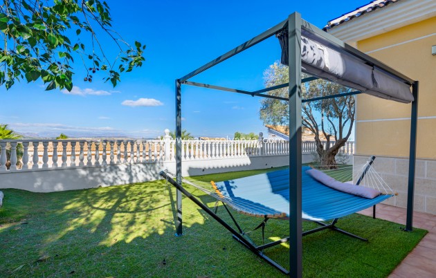 Wiederverkauf - Villa - Ciudad De Las Comunicaciones - Costa Blanca