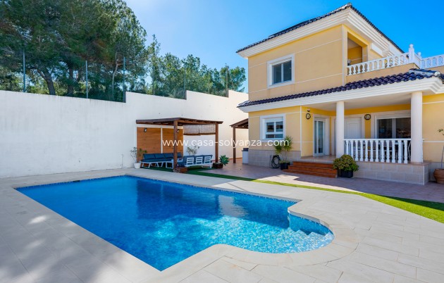 Wiederverkauf - Villa - Ciudad De Las Comunicaciones - Costa Blanca