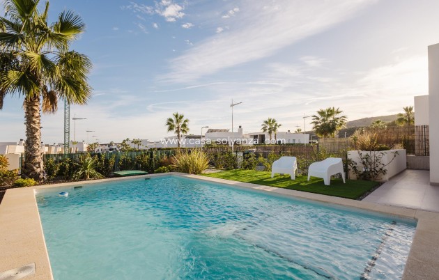 Resale - Villa - Algorfa - Golf La Finca