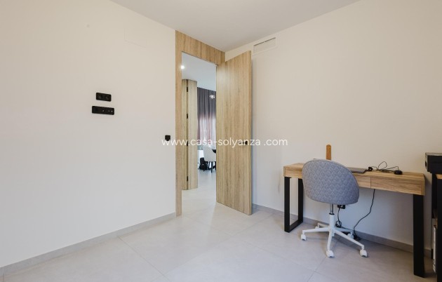Resale - Villa - Algorfa - Golf La Finca